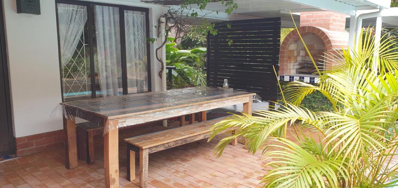 Summer Sand Holiday Cottages Scottburgh Esterno foto