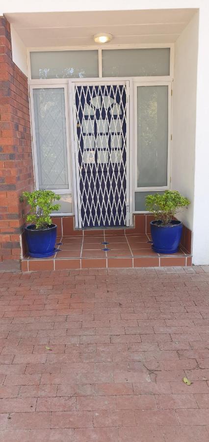 Summer Sand Holiday Cottages Scottburgh Esterno foto