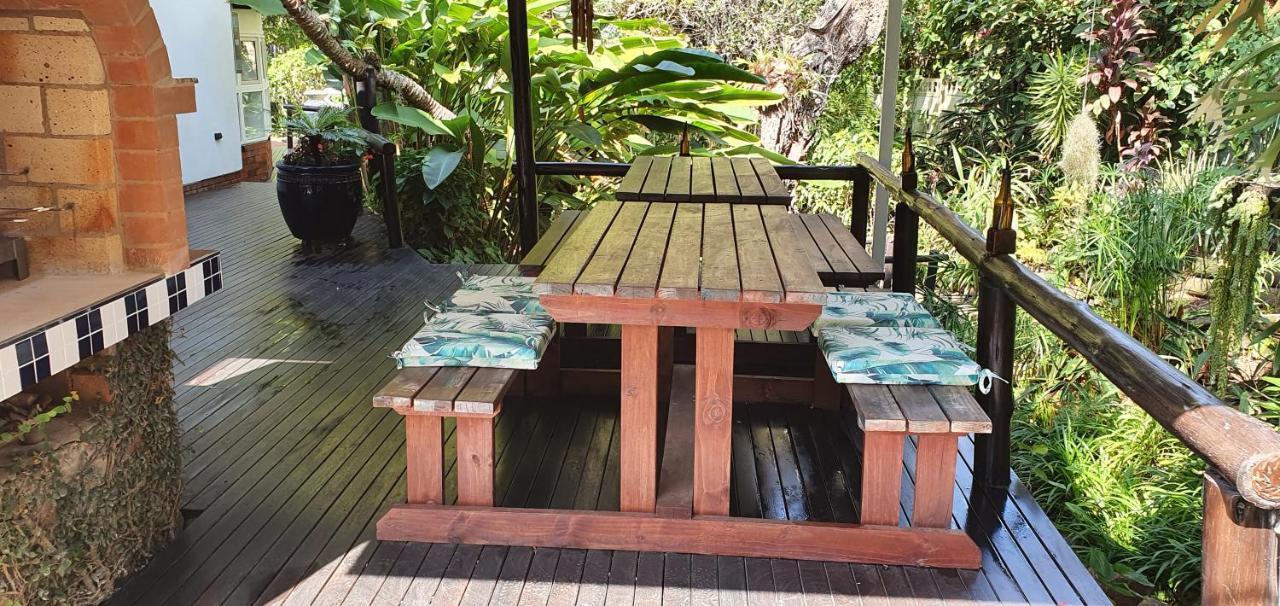 Summer Sand Holiday Cottages Scottburgh Esterno foto