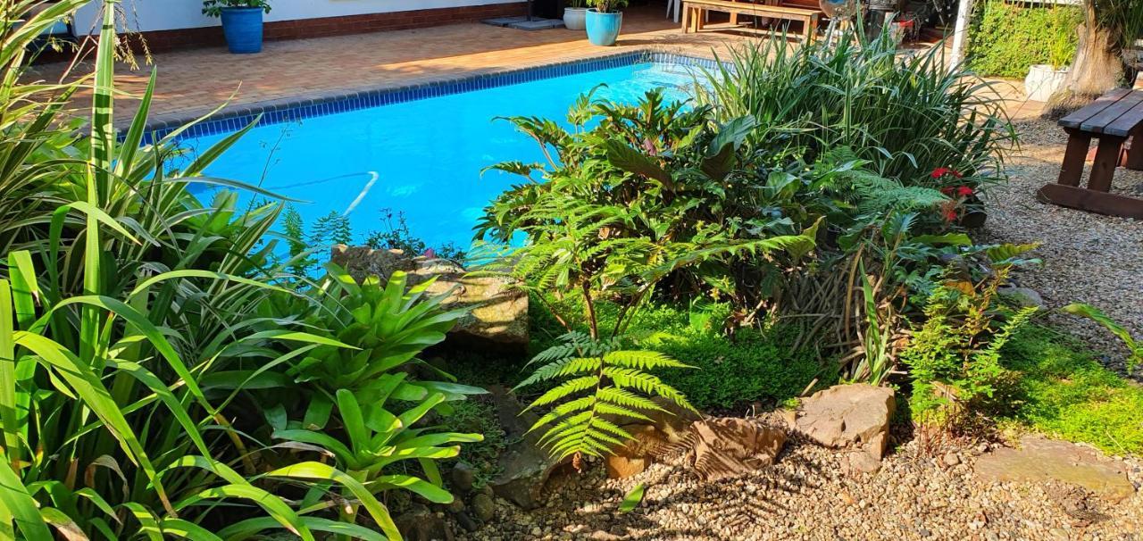 Summer Sand Holiday Cottages Scottburgh Esterno foto